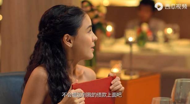 逃离黑白系房屋
